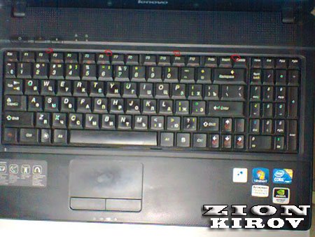 Как снять клавиатуру lenovo g560?